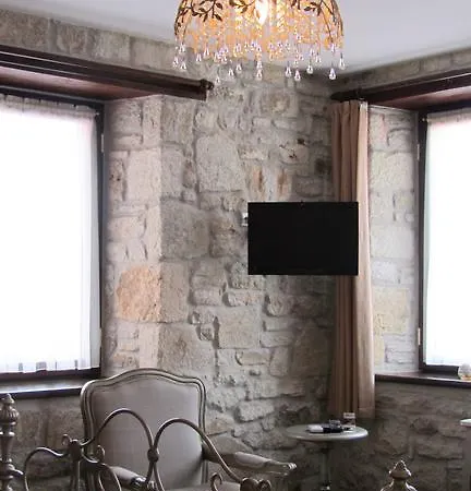 Hotel Griffon Yenifoca