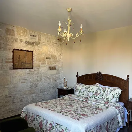 Griffon Hotel