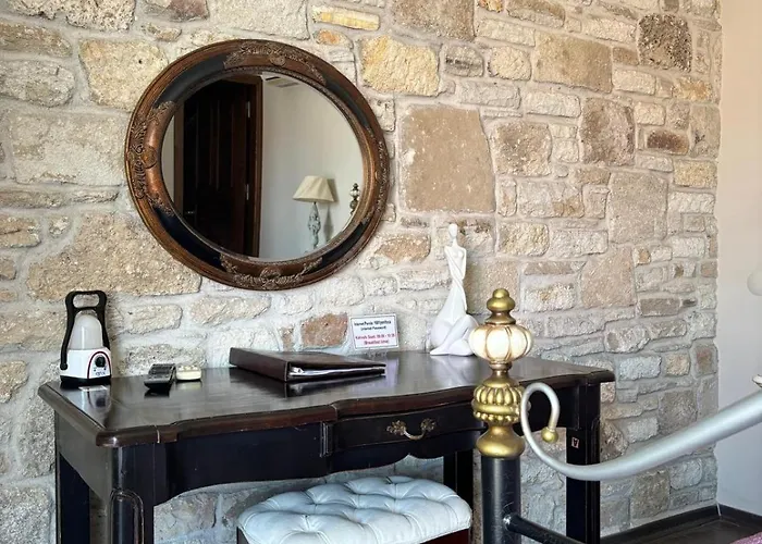 格里芬酒店 Yenifoca